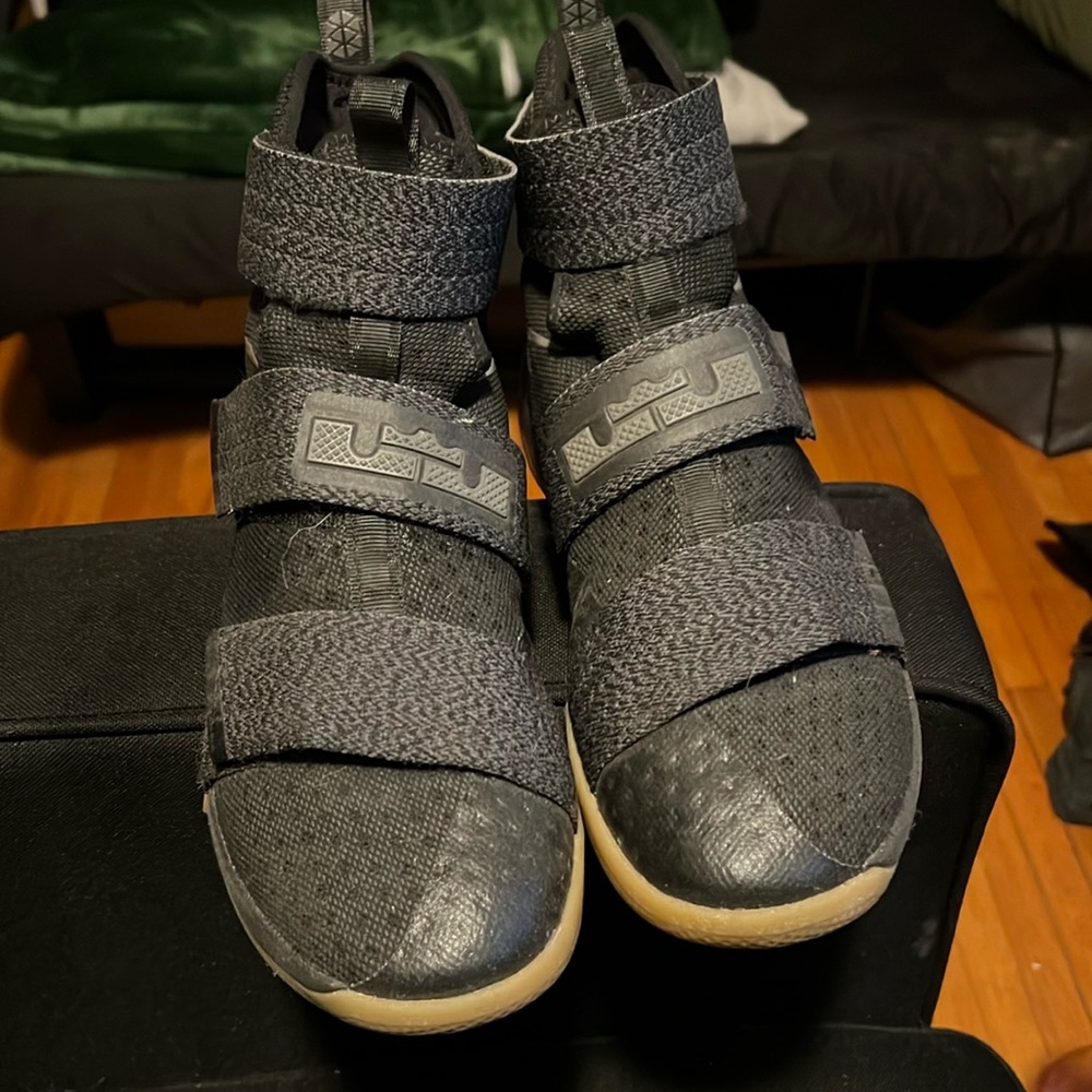 Nike LeBron Soldier 10 SFG Black Gum 2016